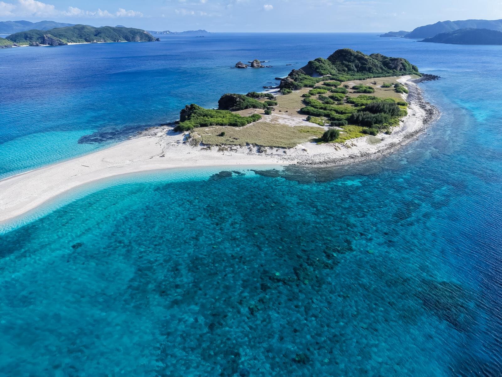 慶良間諸島・座間味の”ケラマブルー”ビーチや絶景展望スポット｜写真49