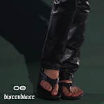 チルドレン・オブ・ザ・ディスコーダンス×ウーフォス、“ひび割れ”柄スリッポン＆クロコ風サンダル｜写真8