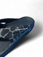 チルドレン・オブ・ザ・ディスコーダンス×ウーフォス、“ひび割れ”柄スリッポン＆クロコ風サンダル｜写真6