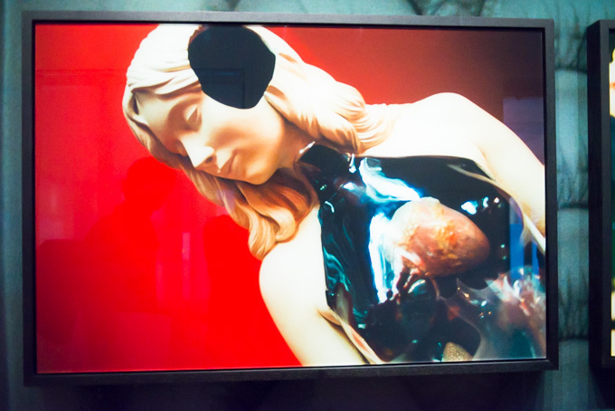 蜷川実花、初のセルフポートレイトを中心とした展覧会を原美術館で開催 - 映像インスタレーションも｜写真14