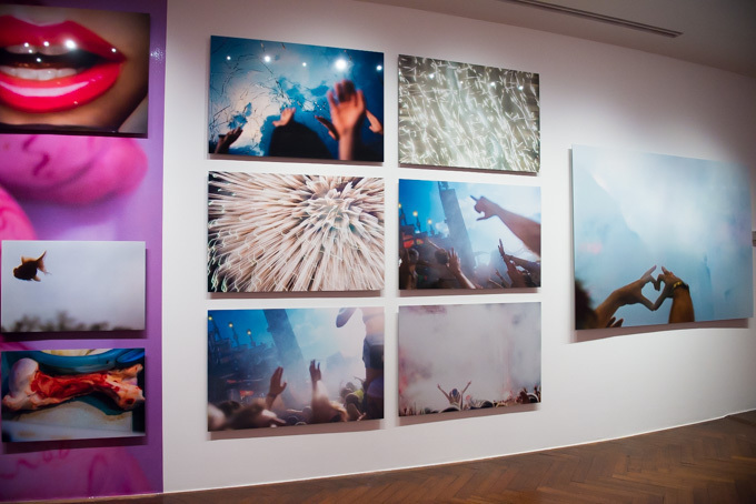 蜷川実花、初のセルフポートレイトを中心とした展覧会を原美術館で開催 - 映像インスタレーションも｜写真18