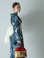 センスオブプレイス バイ アーバンリサーチ、花柄の“ワンピース型”浴衣セット＆レース鼻緒の下駄｜写真3