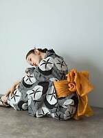 センスオブプレイス バイ アーバンリサーチ、花柄の“ワンピース型”浴衣セット＆レース鼻緒の下駄｜写真11