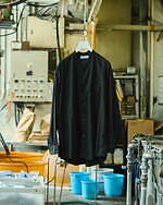 グラフペーパー“漆黒に浮かぶストライプ柄”ドレス＆シャツ、京都店限定で｜写真5