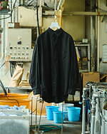 グラフペーパー“漆黒に浮かぶストライプ柄”ドレス＆シャツ、京都店限定で｜写真6