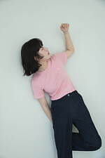 プチバトー×アーバンリサーチ ドアーズの限定Tシャツ、ピンクボーダーや筆記体ロゴ入りで｜写真8