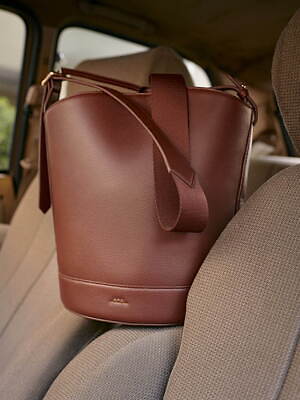 アー・ペー・セー(A.P.C.) 2024-25年秋冬ウィメンズ&メンズコレクション  - 写真7