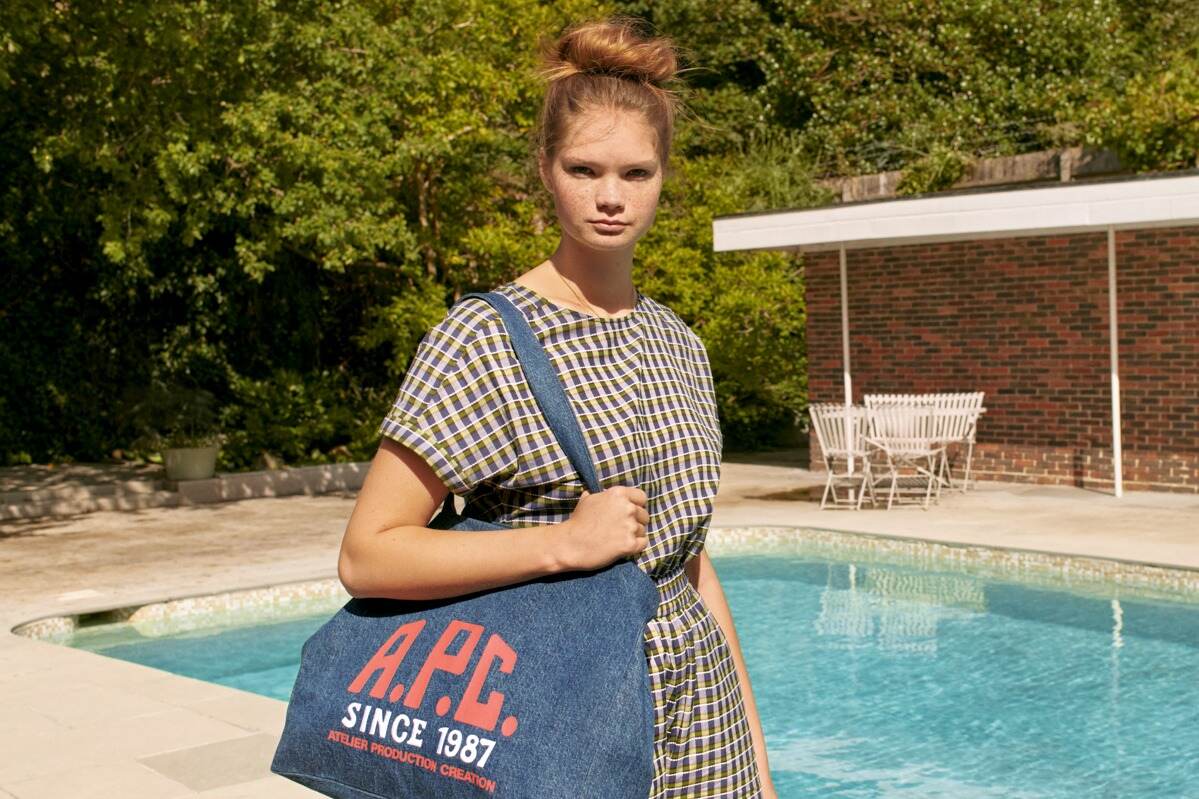 【A.P.C. 】アーペーセー スプリングトレンチコート ネイビー フード付き ベージュ ツイルストレッチ ライナー付き Aライントレンチコート