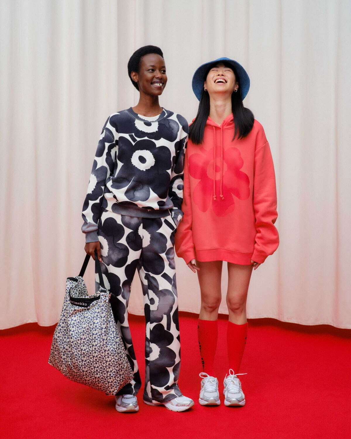 Marimekko Kioski パープル花柄刺繍トレーナー S marimekko マリメッコ 花柄 ワンピース 34 パープル - ブランド