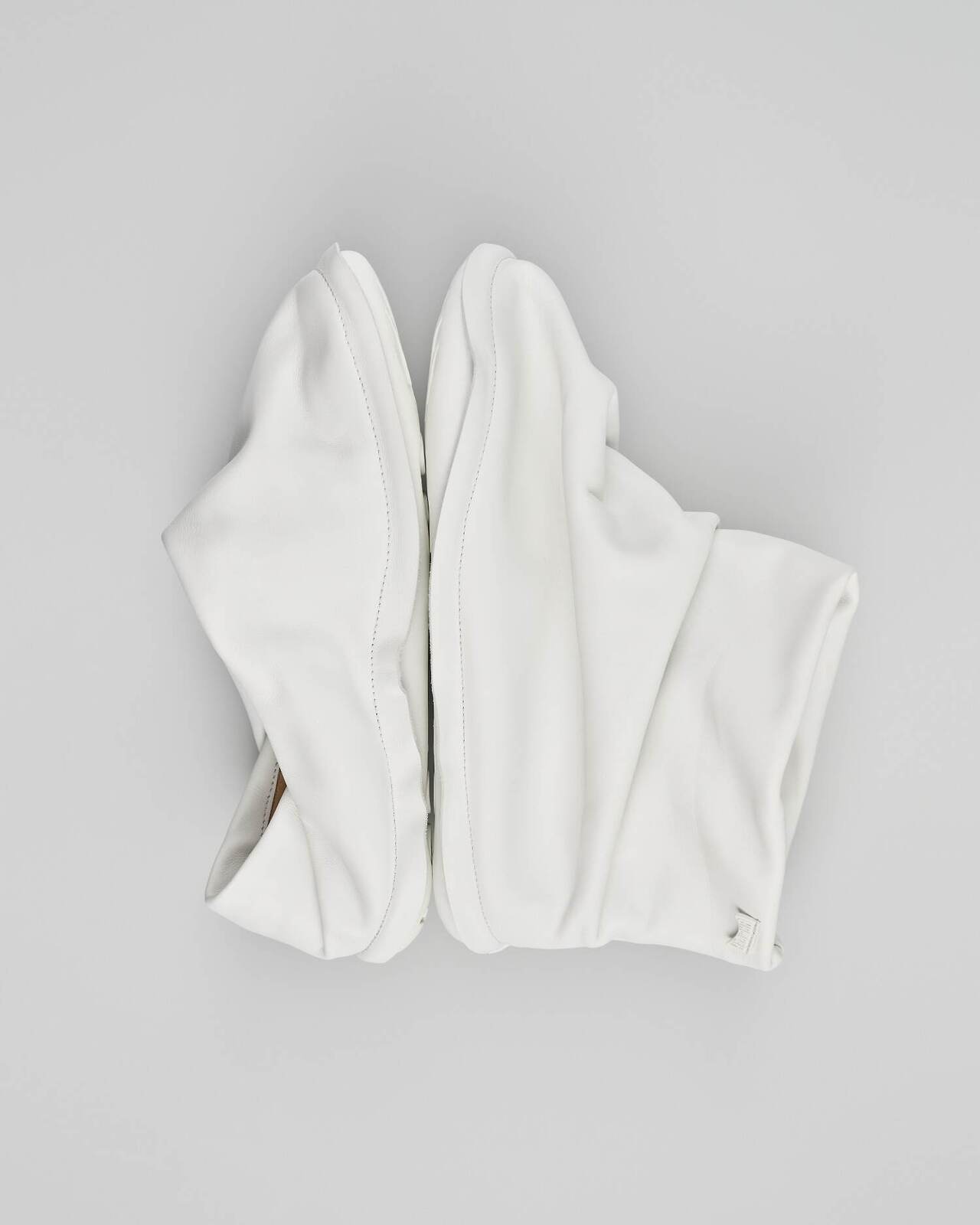 イッセイ ミヤケ(ISSEY MIYAKE), カンペール(CAMPER) ペウ フォーム｜写真1