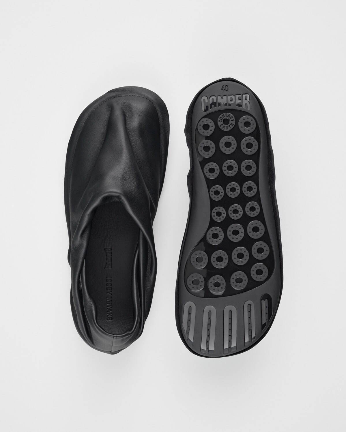 イッセイ ミヤケ(ISSEY MIYAKE), カンペール(CAMPER) ペウ フォーム｜写真3