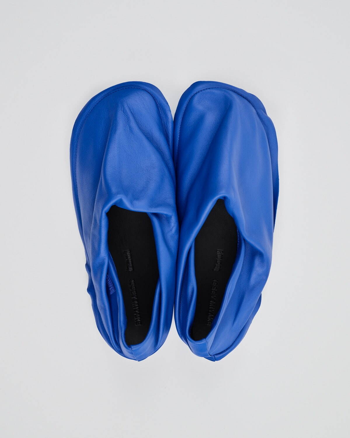 イッセイ ミヤケ(ISSEY MIYAKE), カンペール(CAMPER) ペウ フォーム｜写真8
