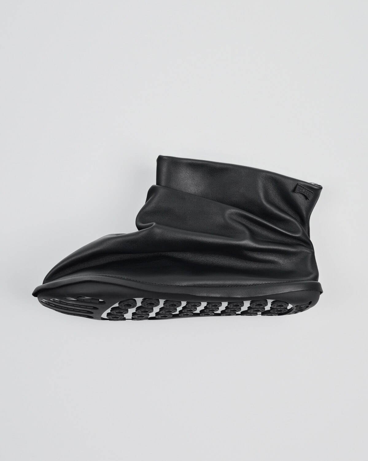 イッセイ ミヤケ(ISSEY MIYAKE), カンペール(CAMPER) ペウ フォーム｜写真2