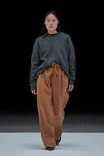 ヨーク 2025-26年秋冬コレクション - 光と影、わずかな違和感が生み出す夢幻的な美しさ｜写真16