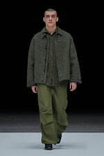 ヨーク 2025-26年秋冬コレクション - 光と影、わずかな違和感が生み出す夢幻的な美しさ｜写真34