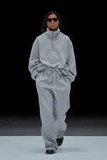 ヨーク 2025-26年秋冬コレクション - 光と影、わずかな違和感が生み出す夢幻的な美しさ｜写真9