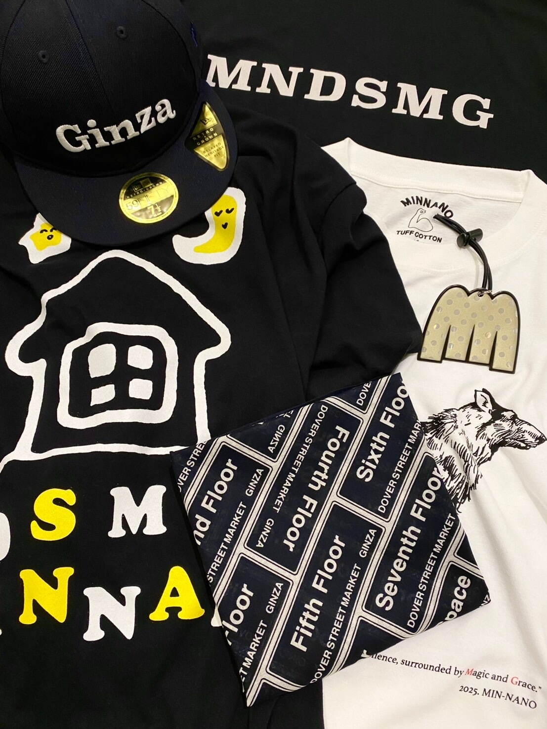 ドーバー 銀座限定Tシャツ“犬”に見立てた文字グラフィック＆KYNEのアートプリント｜写真73