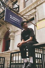 ドーバー 銀座限定Tシャツ“犬”に見立てた文字グラフィック＆KYNEのアートプリント｜写真60