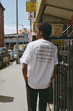 ドーバー 銀座限定Tシャツ“犬”に見立てた文字グラフィック＆KYNEのアートプリント｜写真63