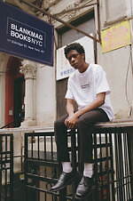 ドーバー 銀座限定Tシャツ“犬”に見立てた文字グラフィック＆KYNEのアートプリント｜写真55