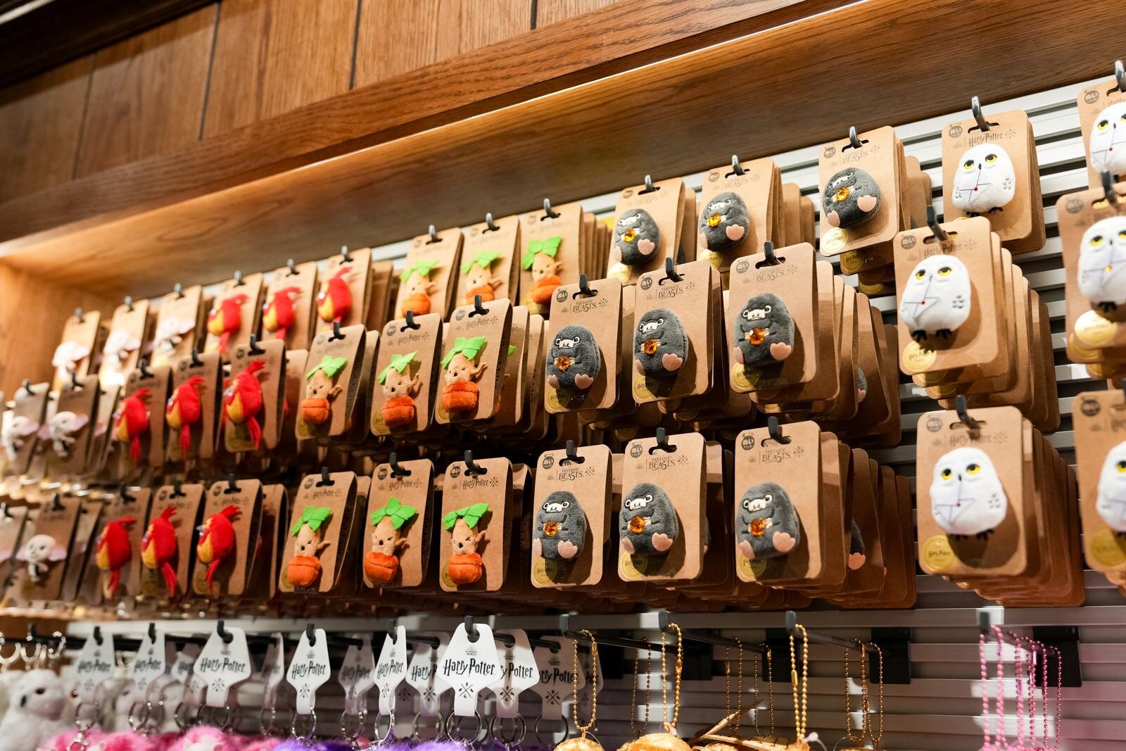 「ハリー・ポッター ショップ」日本初の旗艦店が原宿に、限定グッズや“バタービールバー”｜写真41