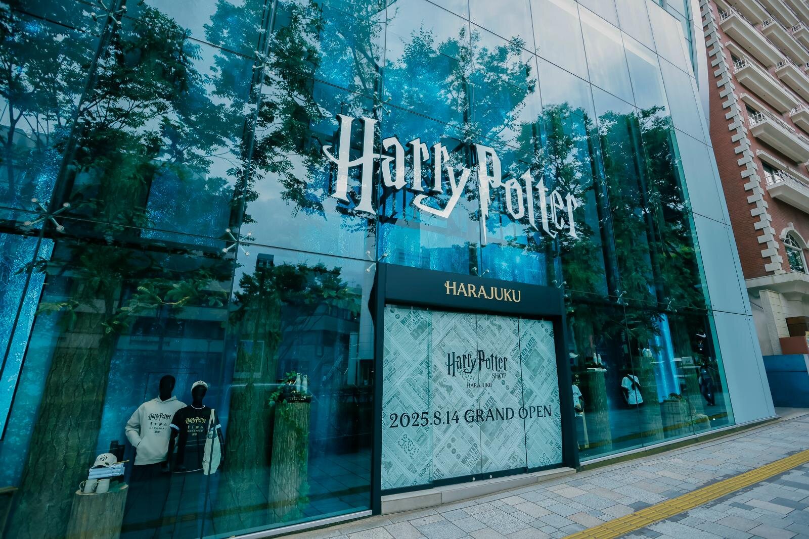 「ハリー・ポッター ショップ」日本初の旗艦店が原宿に、限定グッズや“バタービールバー”｜写真92