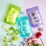 花屋が作る“バラ型”もちっと食感グミ、カラフルな花束風ギフトボックス＆虹色パウチ入りなど｜写真12