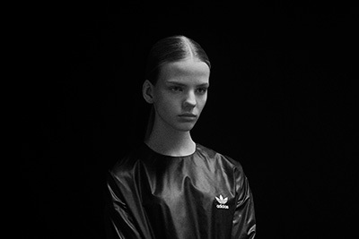 新ライン「HYKE×アディダス オリジナルス」誕生 - アパレルやシューズを展開