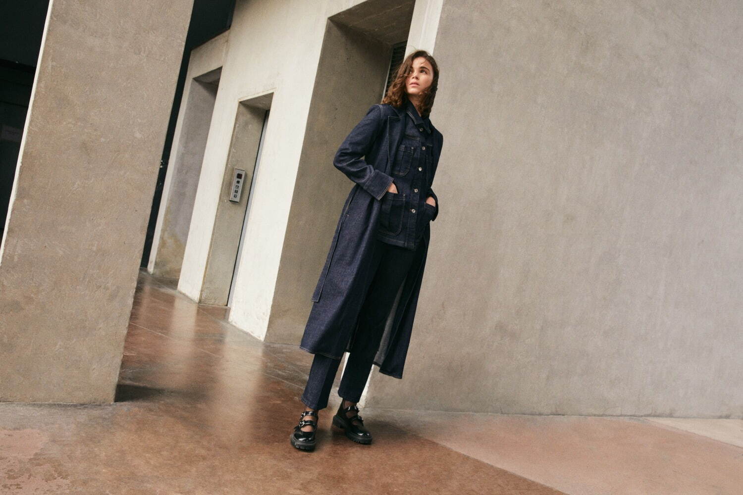 マックス ＆ コー 2024年春夏｜female ステンカラーコート