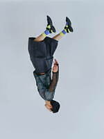 カンペールの25年夏サンダル、“ボール状”厚底ウィメンズシューズ＆スタッズ付きヴィブラムソール｜写真2