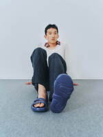 カンペールの25年夏サンダル、“ボール状”厚底ウィメンズシューズ＆スタッズ付きヴィブラムソール｜写真4