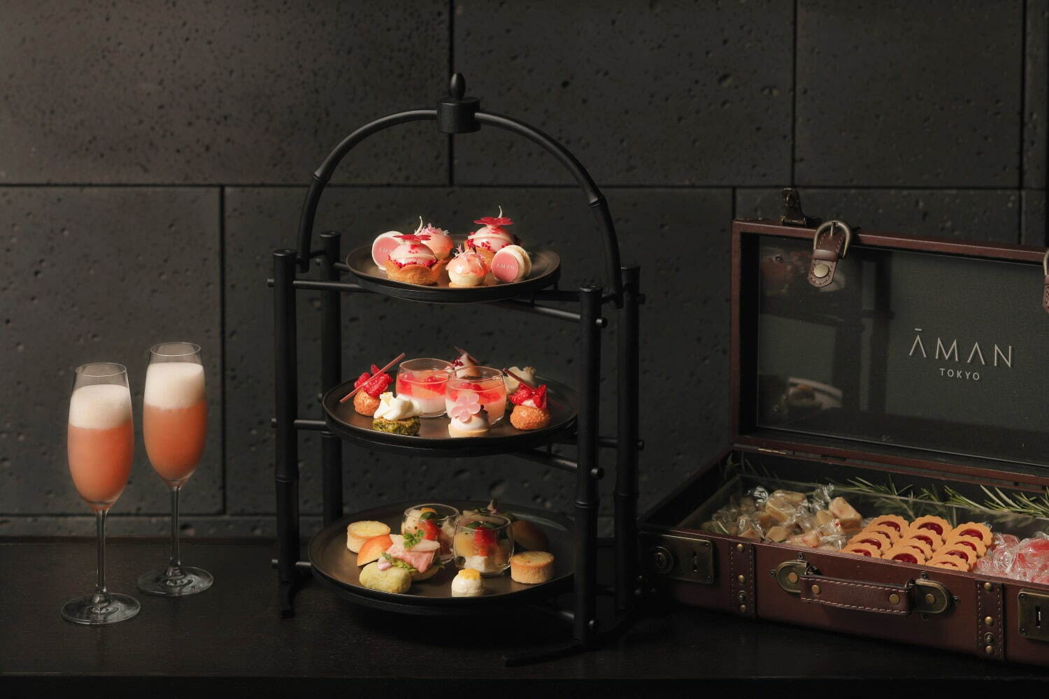 「ピーチ アフタヌーンティー」12,000円 ※サービス料込