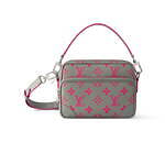 ルイ・ヴィトン“マイアミ着想”メンズバッグ、レッド＆ブルーのモノグラム柄ショルダーバッグなど｜写真5