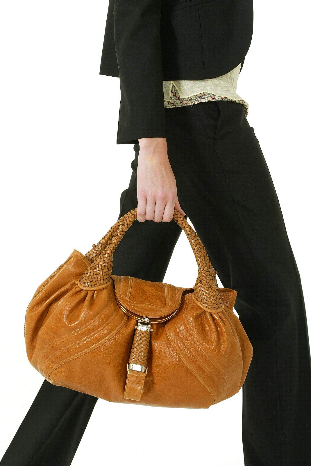 フェンディ(FENDI) フェンディ スパイ｜写真30