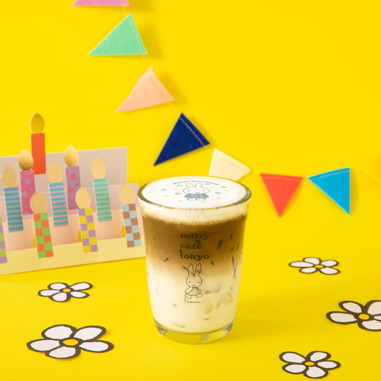 バースデーカフェラテ(アイス) 790円