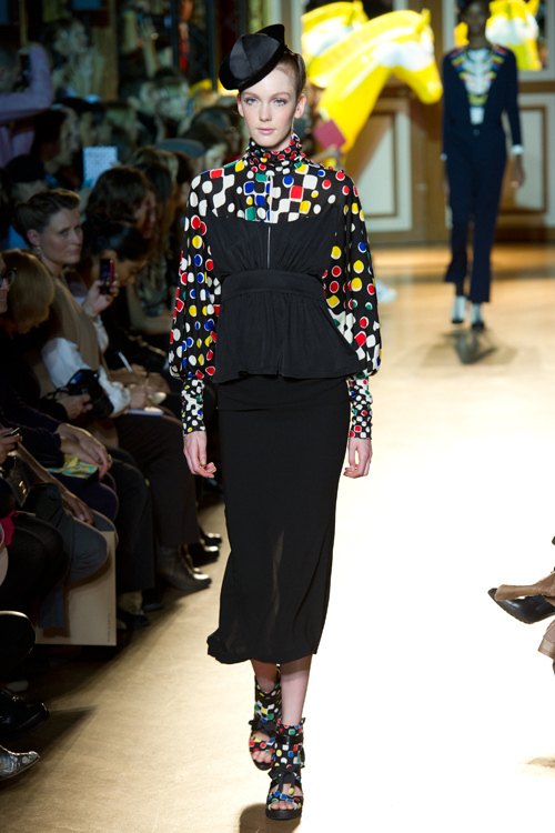 ツモリチサト(TSUMORI CHISATO) 2011年春夏ウィメンズコレクション  - 写真5