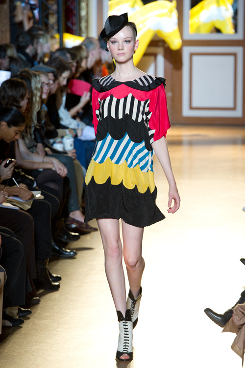 ツモリチサト(TSUMORI CHISATO) 2011年春夏ウィメンズコレクション シルエット - 写真12