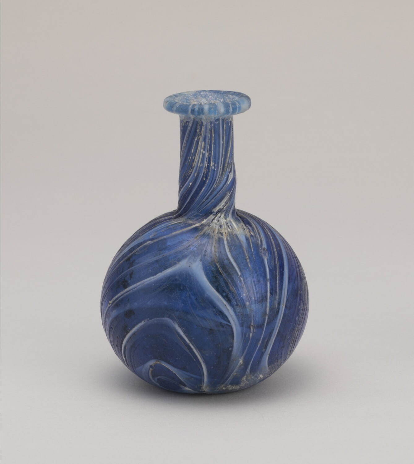 青色マーブル文長頸瓶
東地中海地域 1世