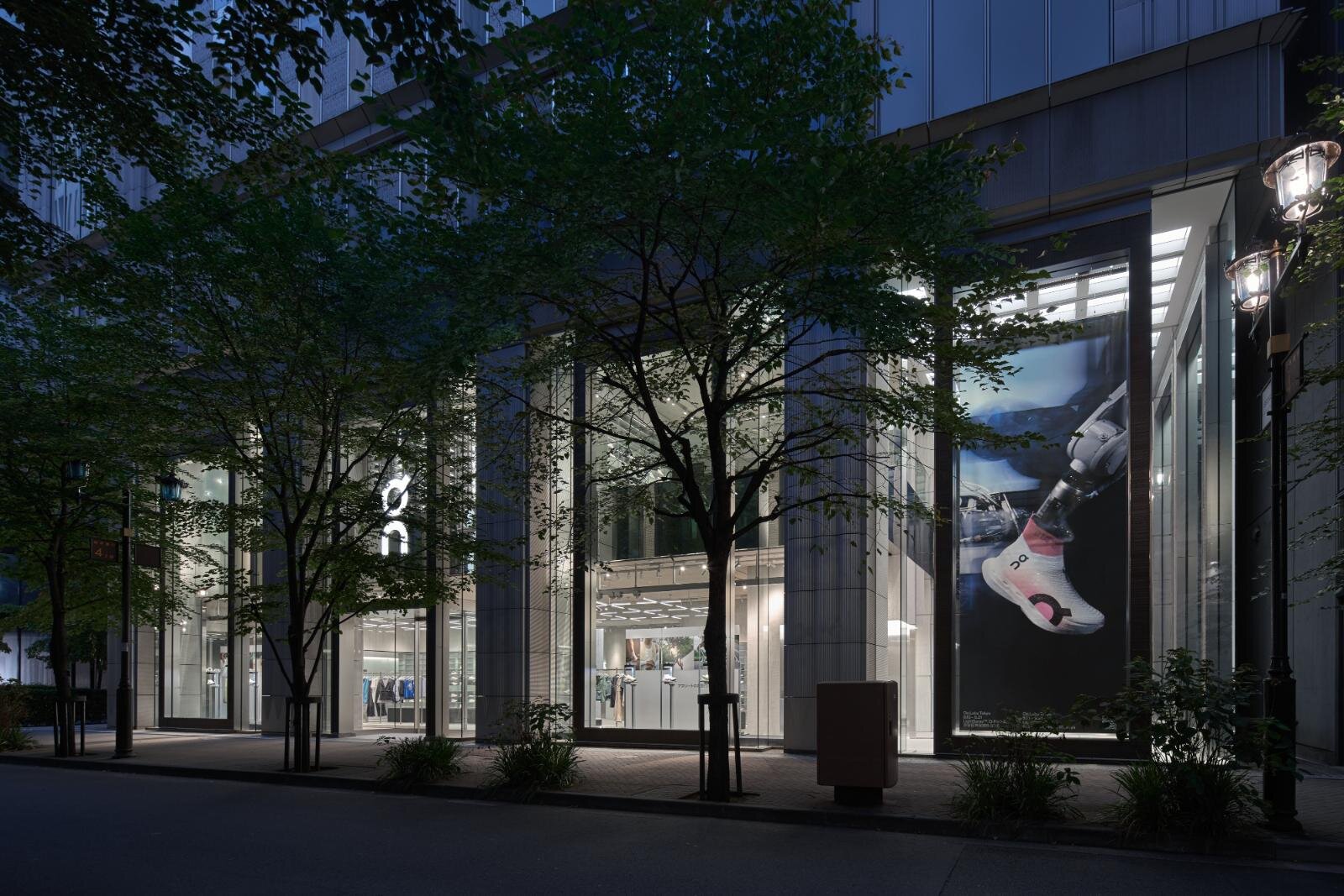 オン国内最大級の旗艦店東京・銀座にオープン、スニーカーやアウトドア用品など全カテゴリ展開｜写真3