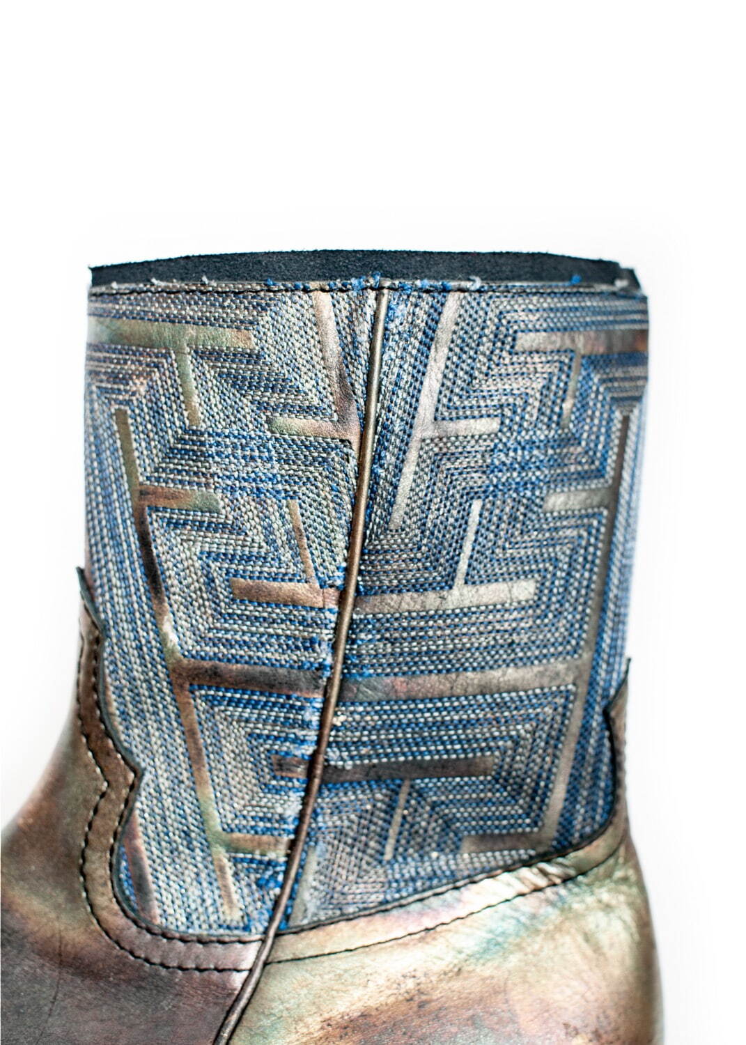 セヴシグ×キッズ ラブ ゲイト、伝統文様“紗綾形”刺繍のウエスタンブーツ - 鈍く光るシルバー色も｜写真10