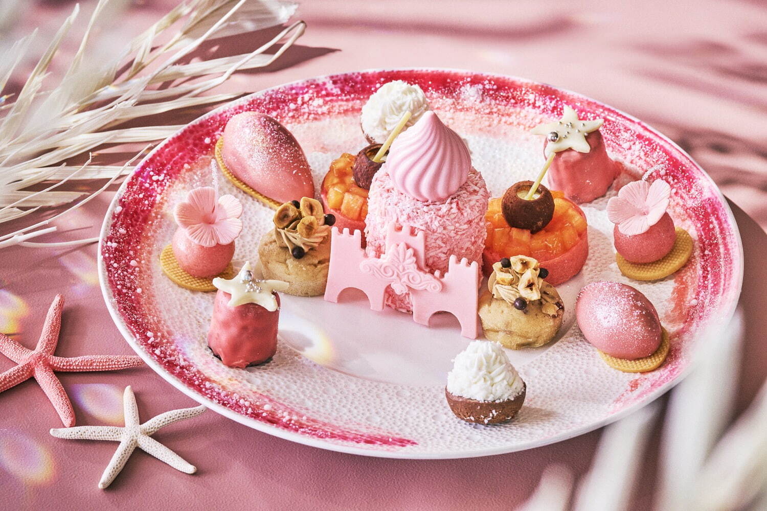 ザ・プリンスギャラリー 東京紀尾井町のハワイアンアフタヌーンティー、“ピンクの宮殿”ケーキなど｜写真2