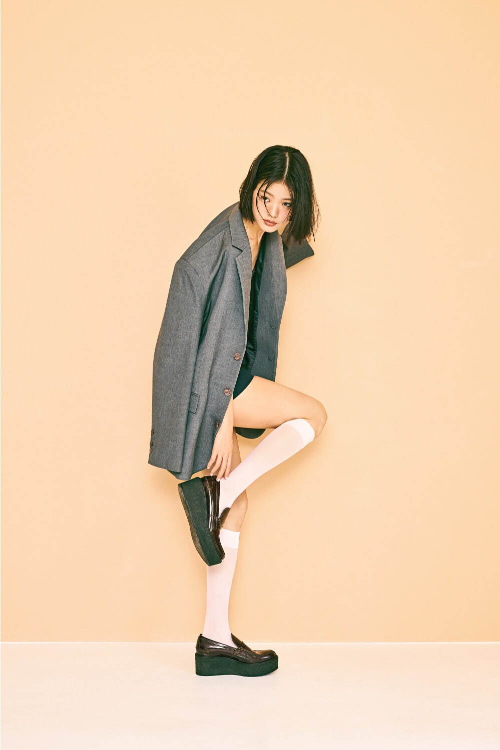 マエエ「コンプレッションソックス 」シアーな“魅せる”着圧ソックス、おしゃれ×むくみケア｜写真30