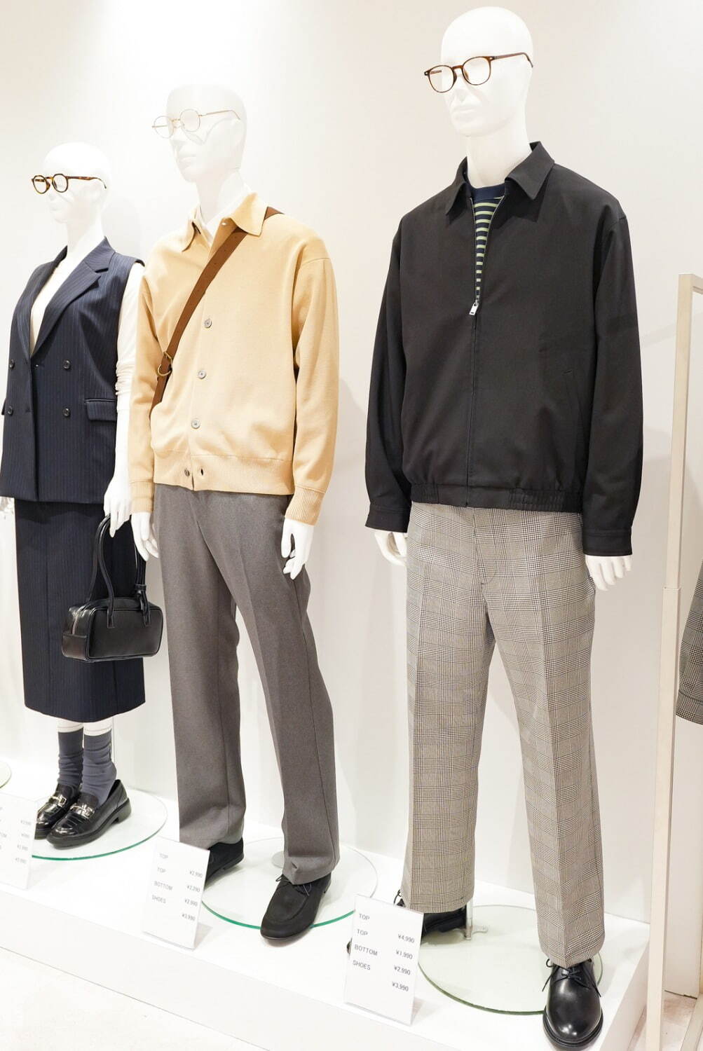GU25年秋冬の注目ウィメンズアイテム、ゴールドボタン輝くニットカーデ＆バミューダパンツなど｜写真17