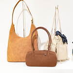 GU25年秋冬の注目ウィメンズアイテム、ゴールドボタン輝くニットカーデ＆バミューダパンツなど｜写真22