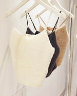 GU25年秋冬の注目ウィメンズアイテム、ゴールドボタン輝くニットカーデ＆バミューダパンツなど｜写真29