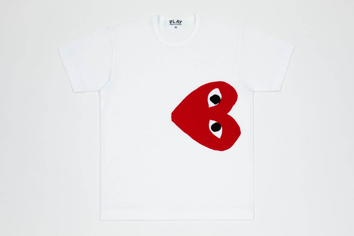 プレイ・コム デ ギャルソン新作ビッグTシャツ、赤＆黒ハートエンブレム入り｜写真3