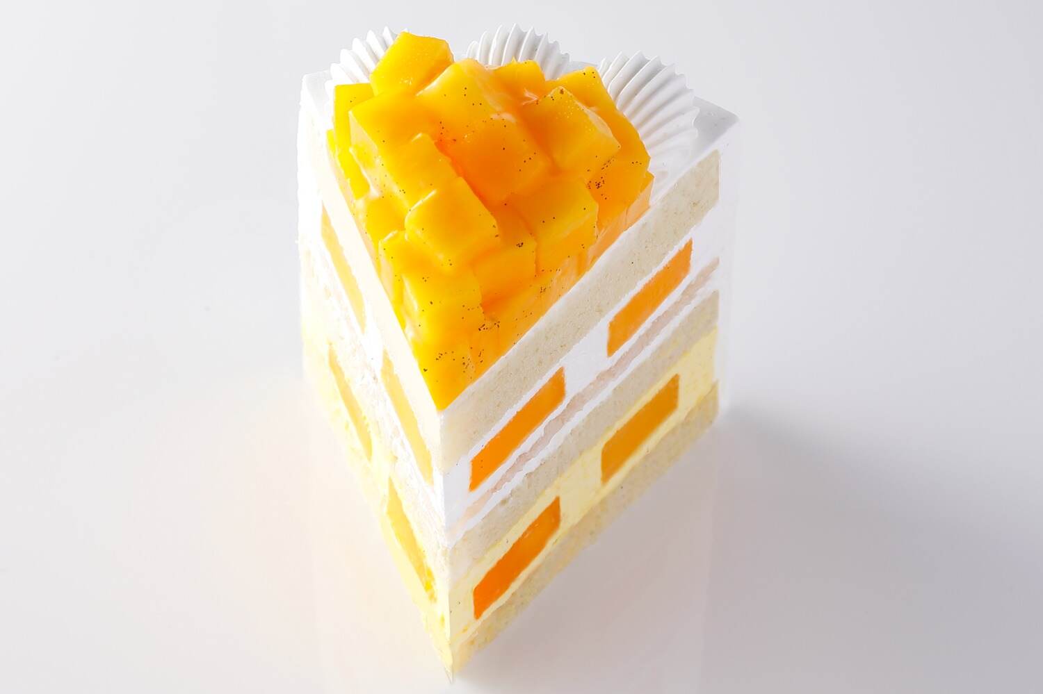 ホテルニューオータニの夏スイーツ、マンゴー1個使用「新エクストラスーパーショートケーキ」や新作タルト