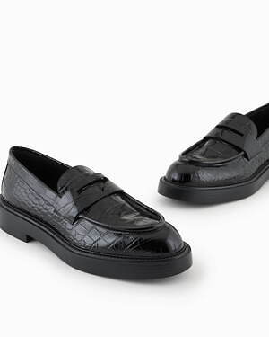 エンポリオ アルマーニ 銀座店限定“扇柄”メンズニットガウン＆日本語着想プリントワンピなど｜写真12