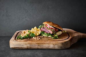 六本木・麻布台・虎ノ門「ヒルズ グルメバーガーグランプリ」34店舗から究極のバーガーが集結｜写真24