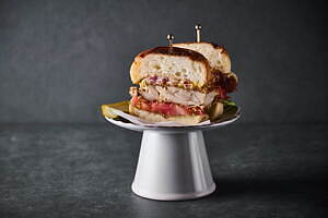 六本木・麻布台・虎ノ門「ヒルズ グルメバーガーグランプリ」34店舗から究極のバーガーが集結｜写真31